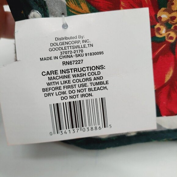 Signature Christmas 5 Piece Kitchen Set 2 Towels & Potholders 1 Mitt Poinsettia - Picture 3 of 5